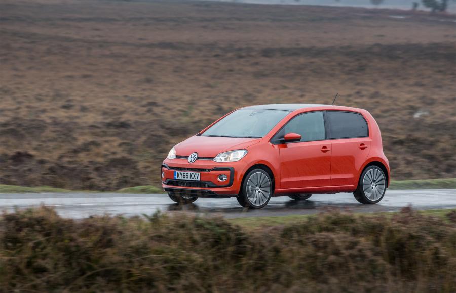  Volkswagen High up! 2016 года  (UK) (фото 16 из 23)